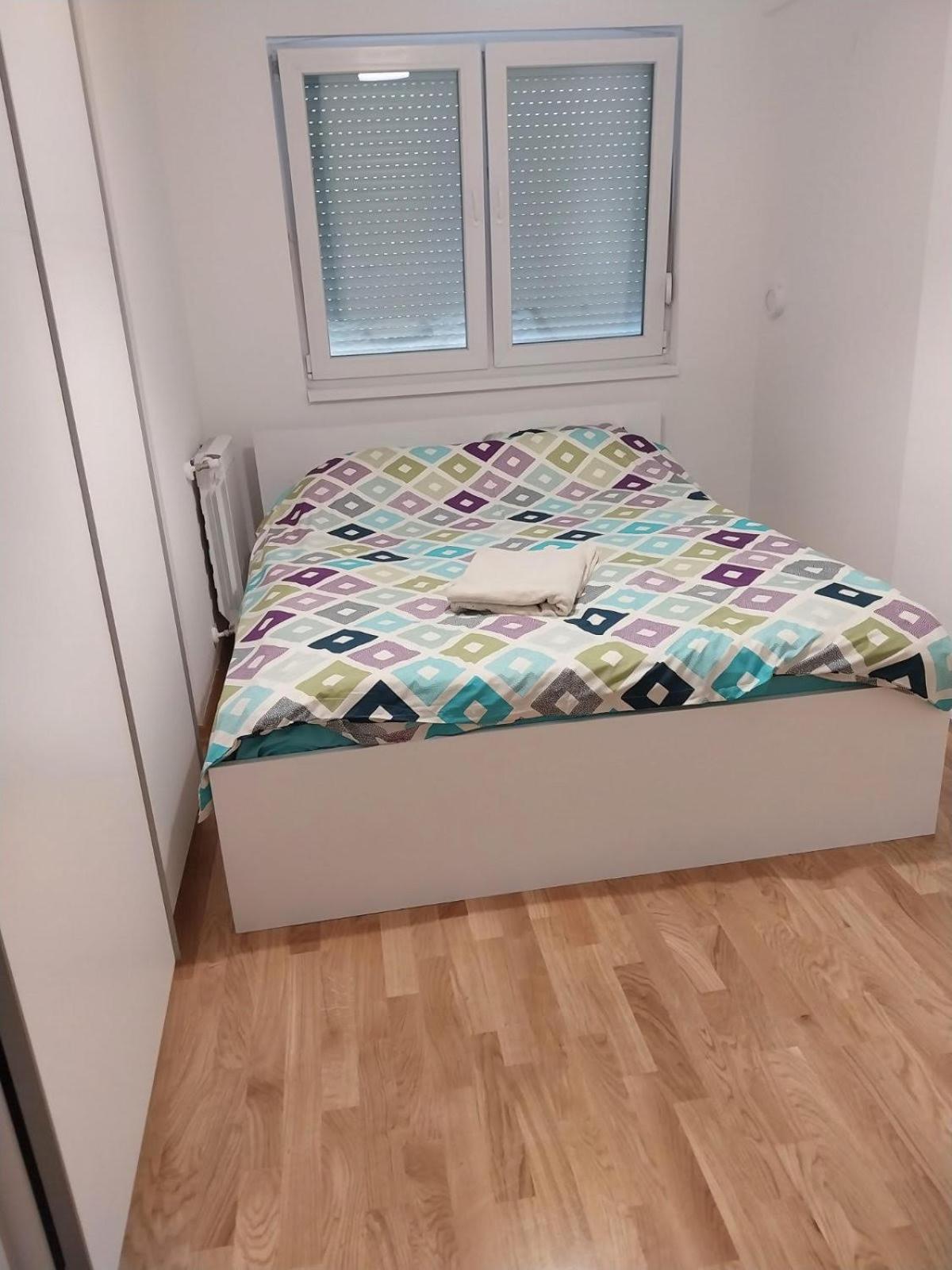 4 Apartament *